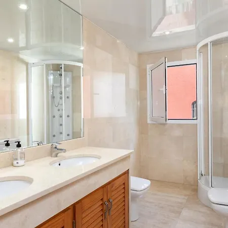 Semesterbostad Hauzify I Casa Suredes Platja d'Aro