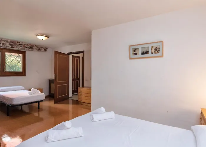 Hauzify I Casa Suredes