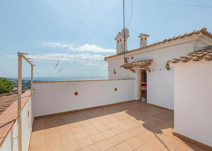 Hauzify I Casa Suredes بيت للعطل